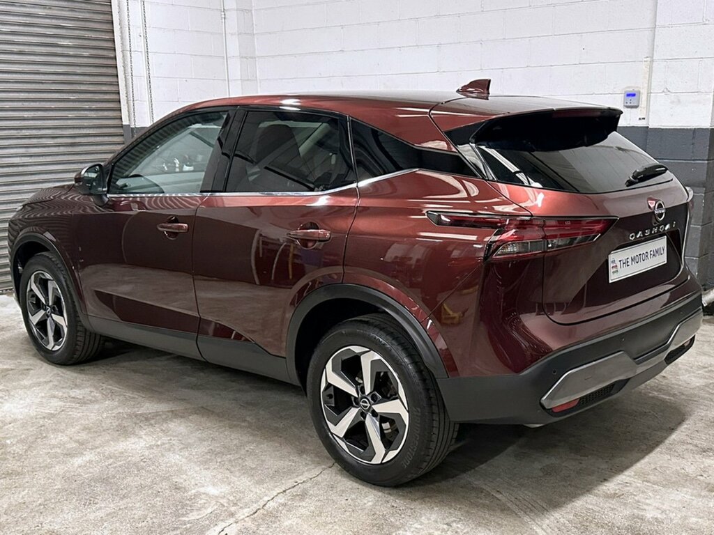 Nissan Qashqai 1.3 Dig-t Mh N-connecta PF23MME Red #6