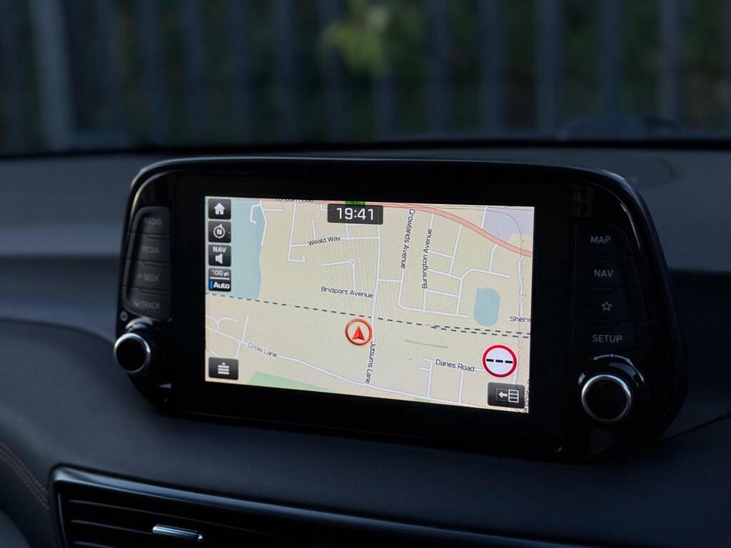 Hyundai Tucson 1.6 Gdi Se Nav 130 Bhp Black #38