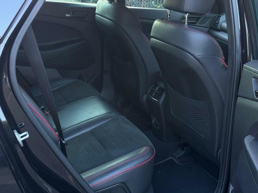 Hyundai Tucson 1.6 Gdi Se Nav 130 Bhp Black #27