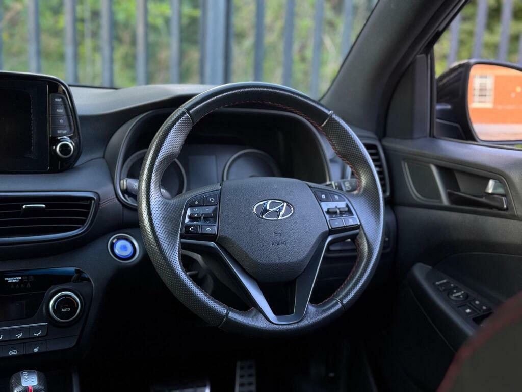 Hyundai Tucson 1.6 Gdi Se Nav 130 Bhp Black #30