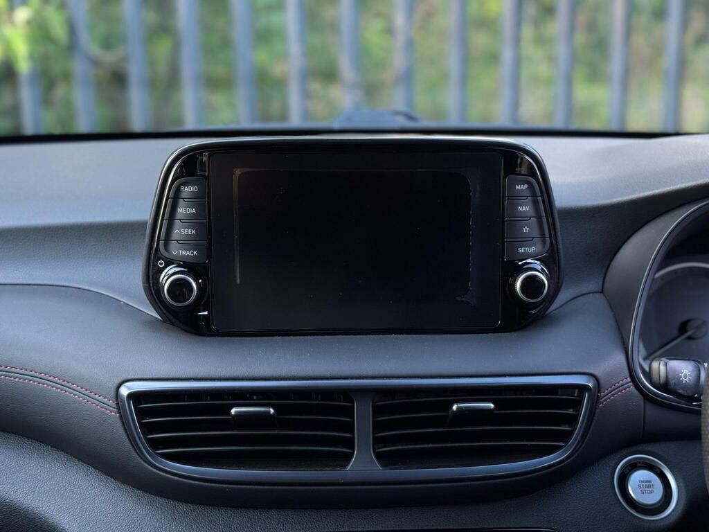 Hyundai Tucson 1.6 Gdi Se Nav 130 Bhp Black #31