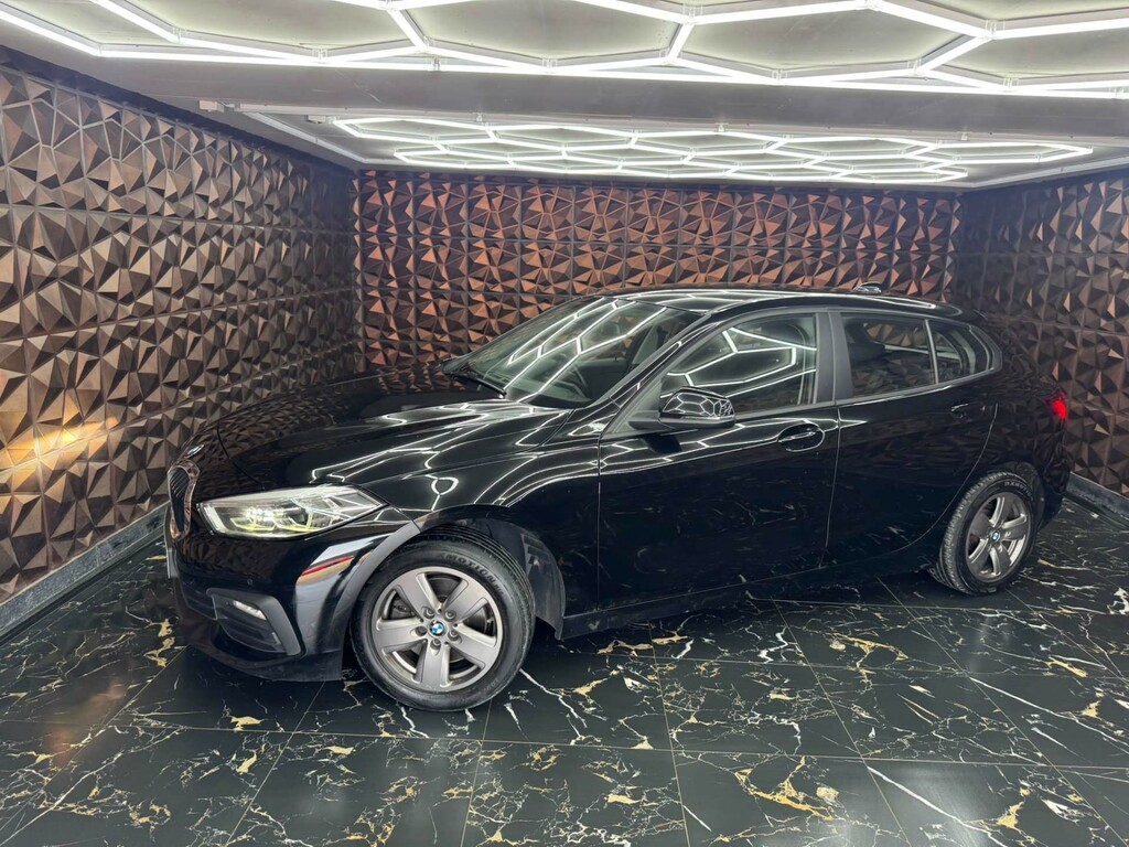 BMW 1 Series 116D Se AP69CZB Black #3