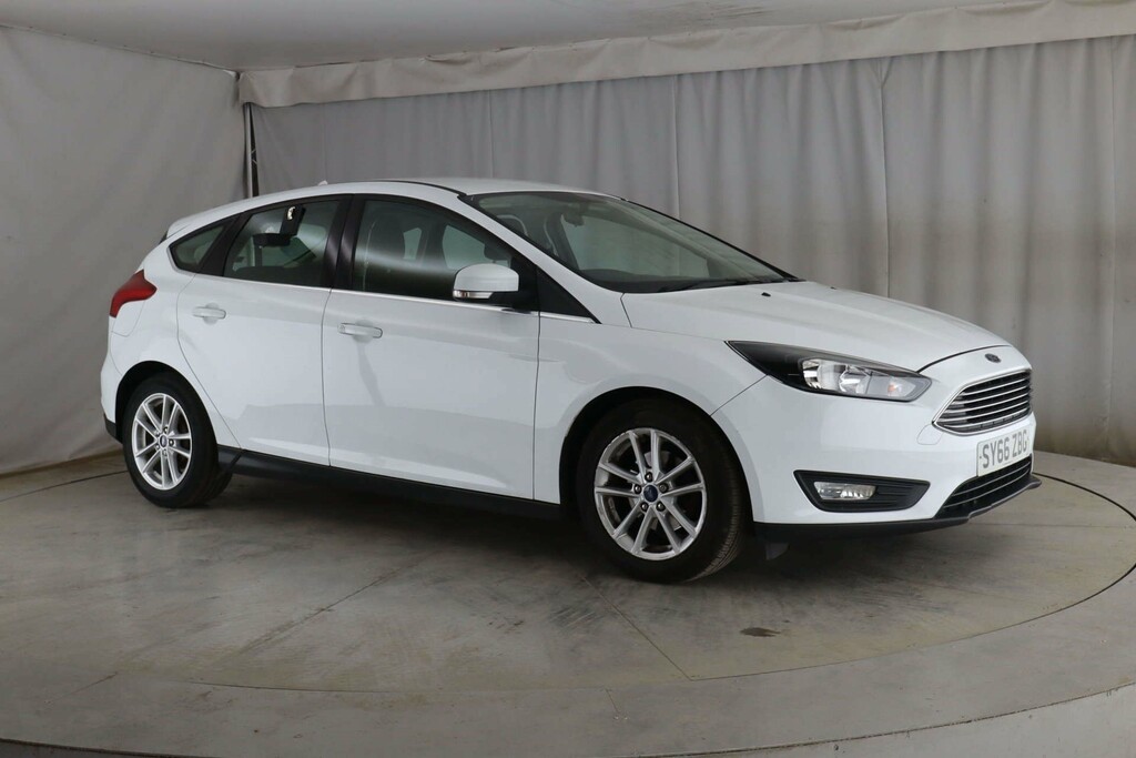 Ford Focus Zetec Auto SY66ZBG White #2