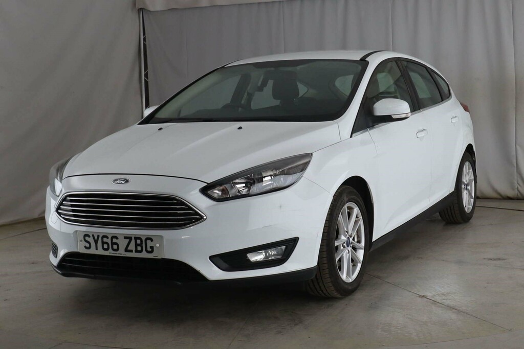 Ford Focus Zetec Auto SY66ZBG White #4