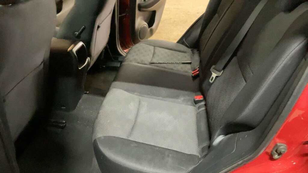 Nissan Qashqai 2017 Nissan Qashqai 1.2 N-connecta Dig-t Grey #8