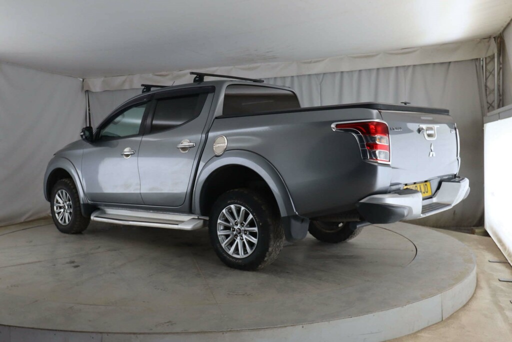 Mitsubishi L200 2.4L Di-d 4Wd Barbarian Dcb Euro 6 White #16