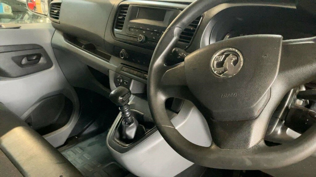 Vauxhall Vivaro Campervan 201919 Black #9