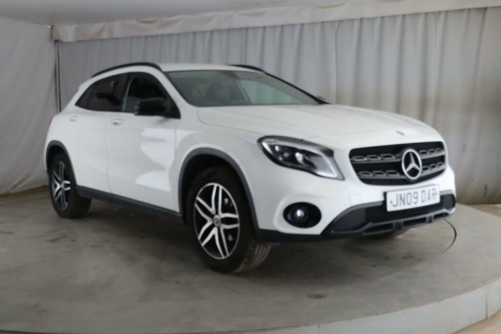 Mercedes-Benz GLA Class Urban Edition 