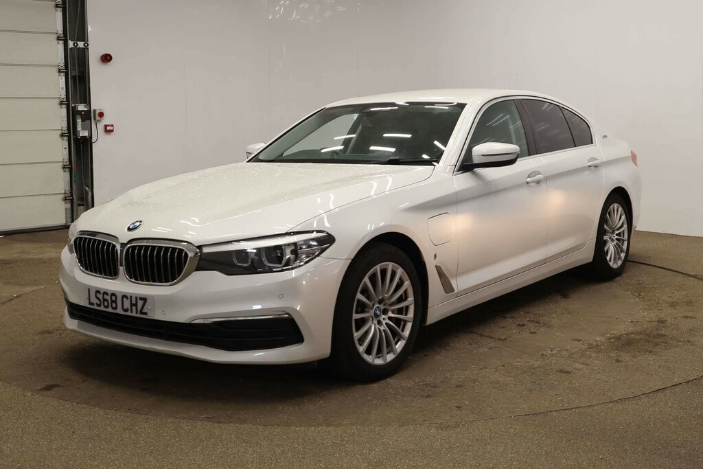 BMW 5 Series 530E Se White #3