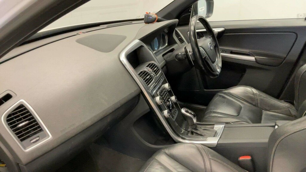 Volvo XC60 R-design Luxury Nav D4 Awd 4Wd #6
