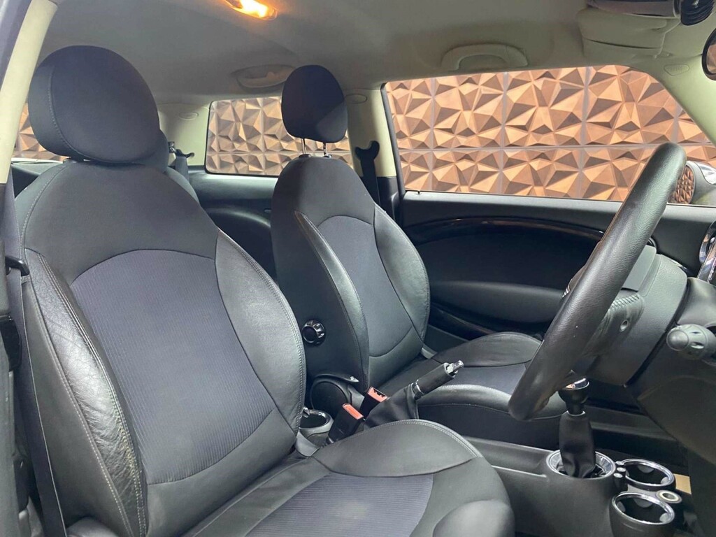 Mini Hatch Cooper D 3-Door Freed Road Tax, Recently Serviced Black #6