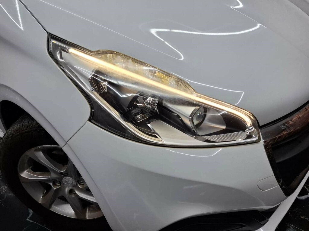 Peugeot 208 Active  #3