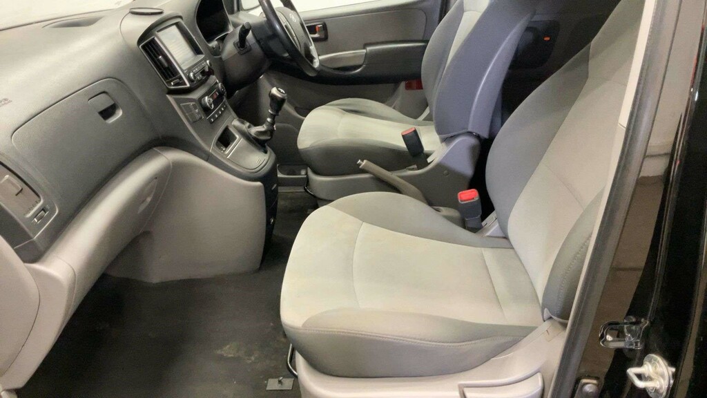 Hyundai I800 Crdi Se White #7