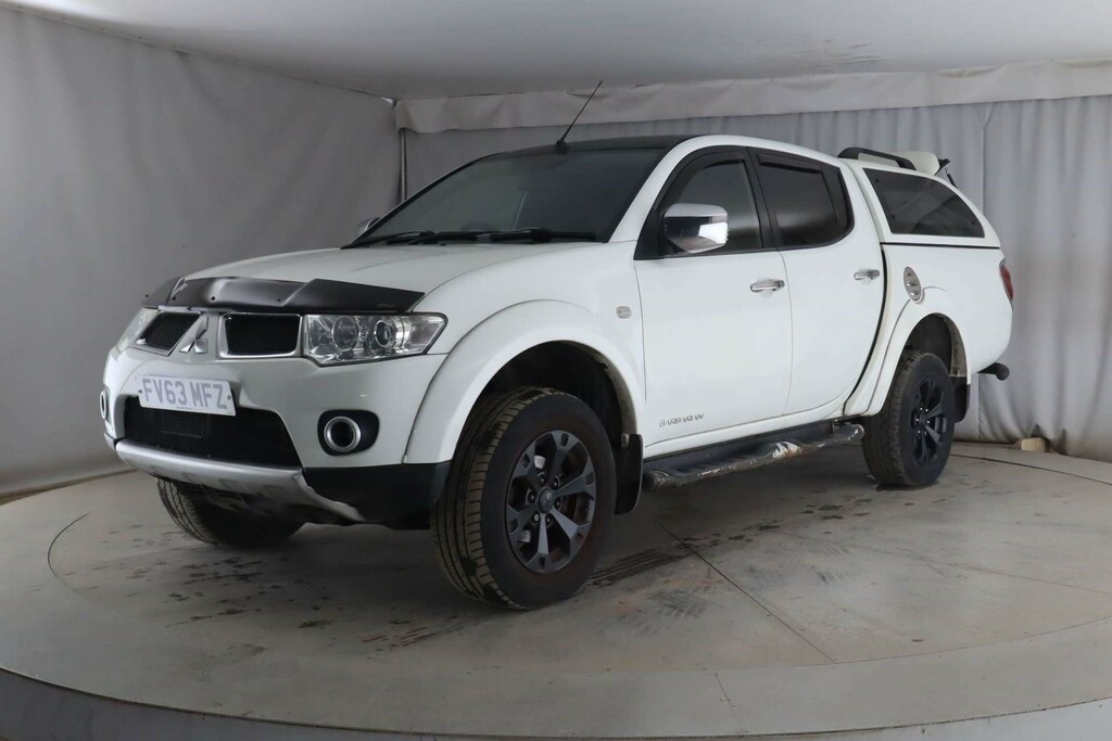 Mitsubishi L200 Barbarian Black Lwb Double Cab Di-d 4Wd  #2