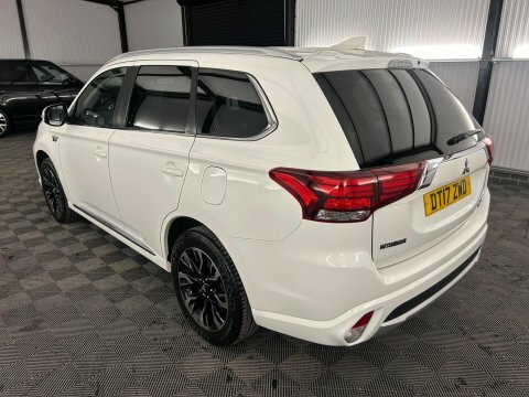 Mitsubishi Outlander 2.0H 12Kwh Juro  #4
