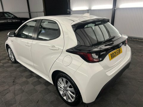 Toyota Yaris 1.5 Vvt-h Icon White #4