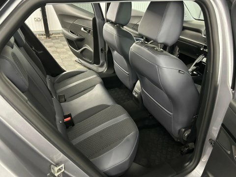 Peugeot 2008 2008 1.2 Puretech Allure Premium Grey #9