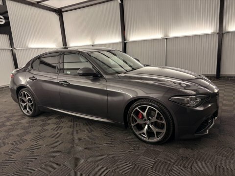 Alfa Romeo Giulia Super White #53
