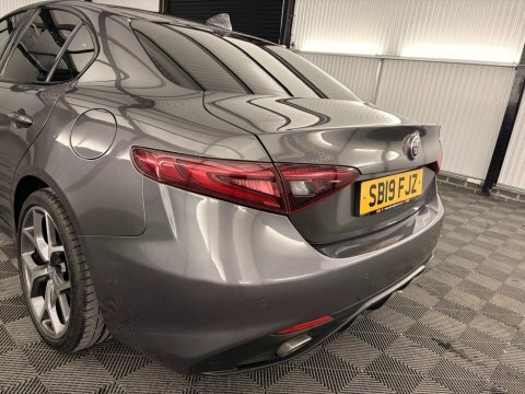 Alfa Romeo Giulia Super White #39