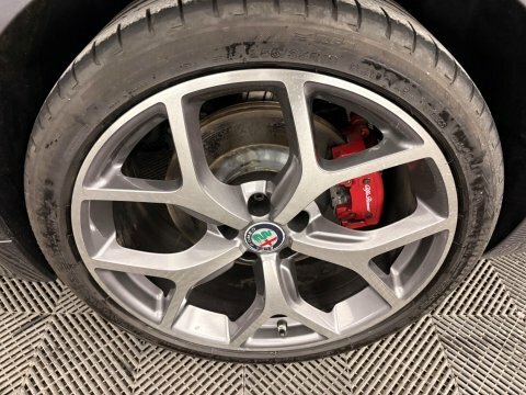 Alfa Romeo Giulia Super White #37