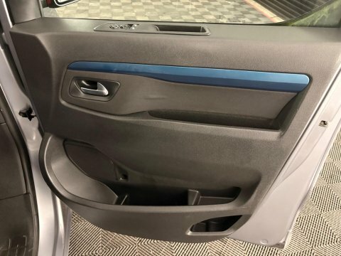 Peugeot Traveller 2L Active Beige #27