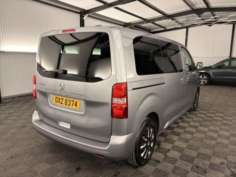 Peugeot Traveller 2L Active Beige #42