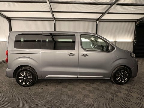 Peugeot Traveller 2L Active Beige #44