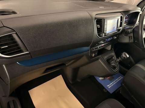 Peugeot Traveller 2L Active Beige #24