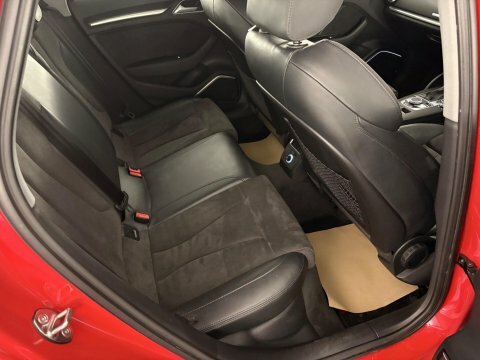 Audi A3 1.5 Tfsi Cod Red #5