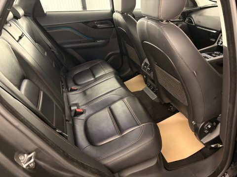 Jaguar F-Pace 2.0 D180 Prestige Black #5