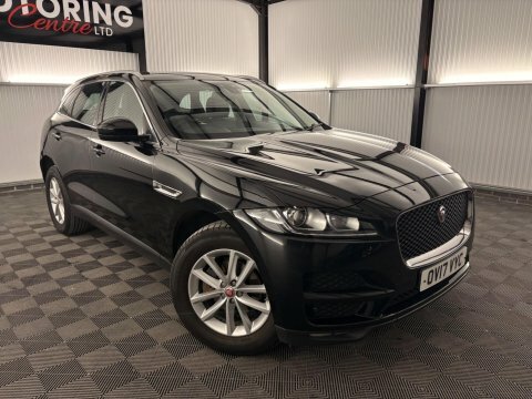 Jaguar F-Pace 2.0 D180 Prestige Black #2