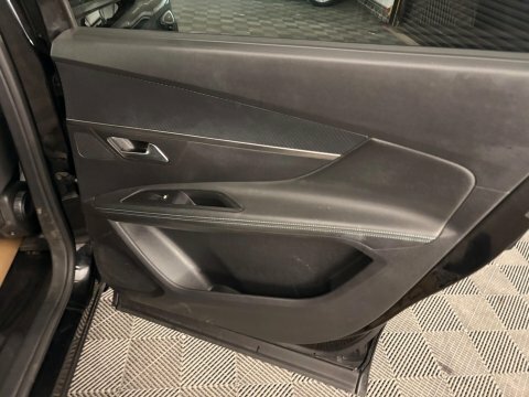 Peugeot 5008 Puretech Gt White #31