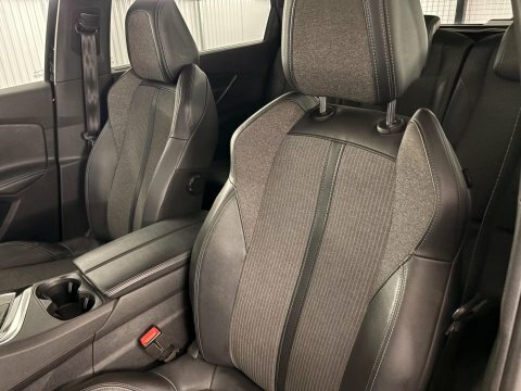 Peugeot 5008 Puretech Gt White #8
