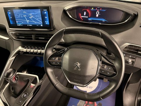 Peugeot 5008 Puretech Gt White #9