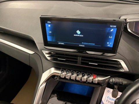 Peugeot 5008 Puretech Gt White #16