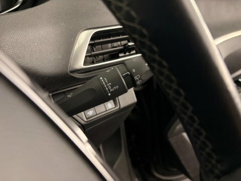 Peugeot 5008 Puretech Gt White #24