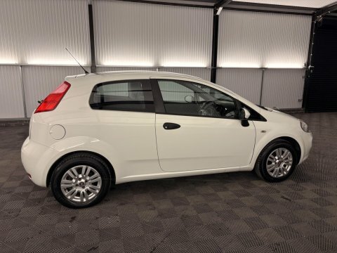 Fiat Punto 1.2 Pop Euro 6 White #38