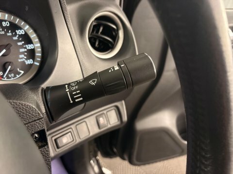 Nissan Navara Tekna Black #18
