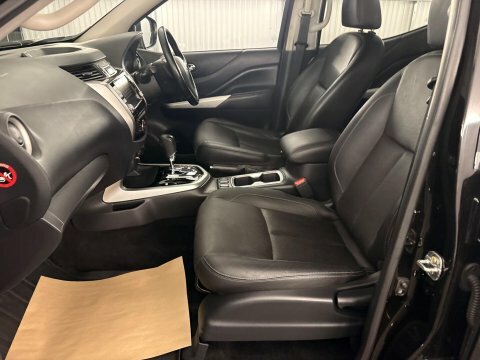 Nissan Navara 2.3 Dci Tekna Black #4