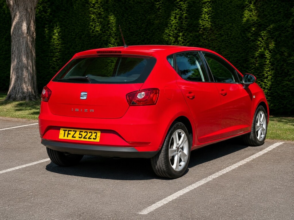 Seat Ibiza Hatchback Red #2