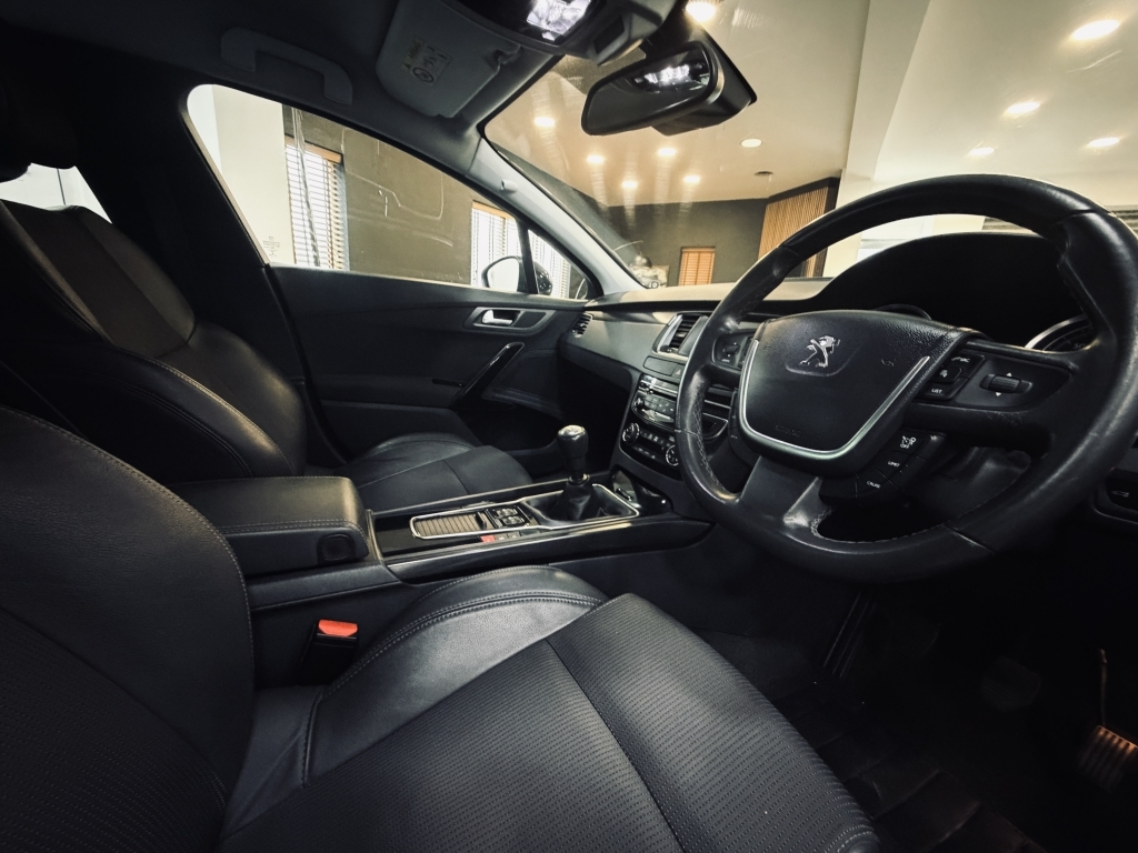 Peugeot 508 Active White #10