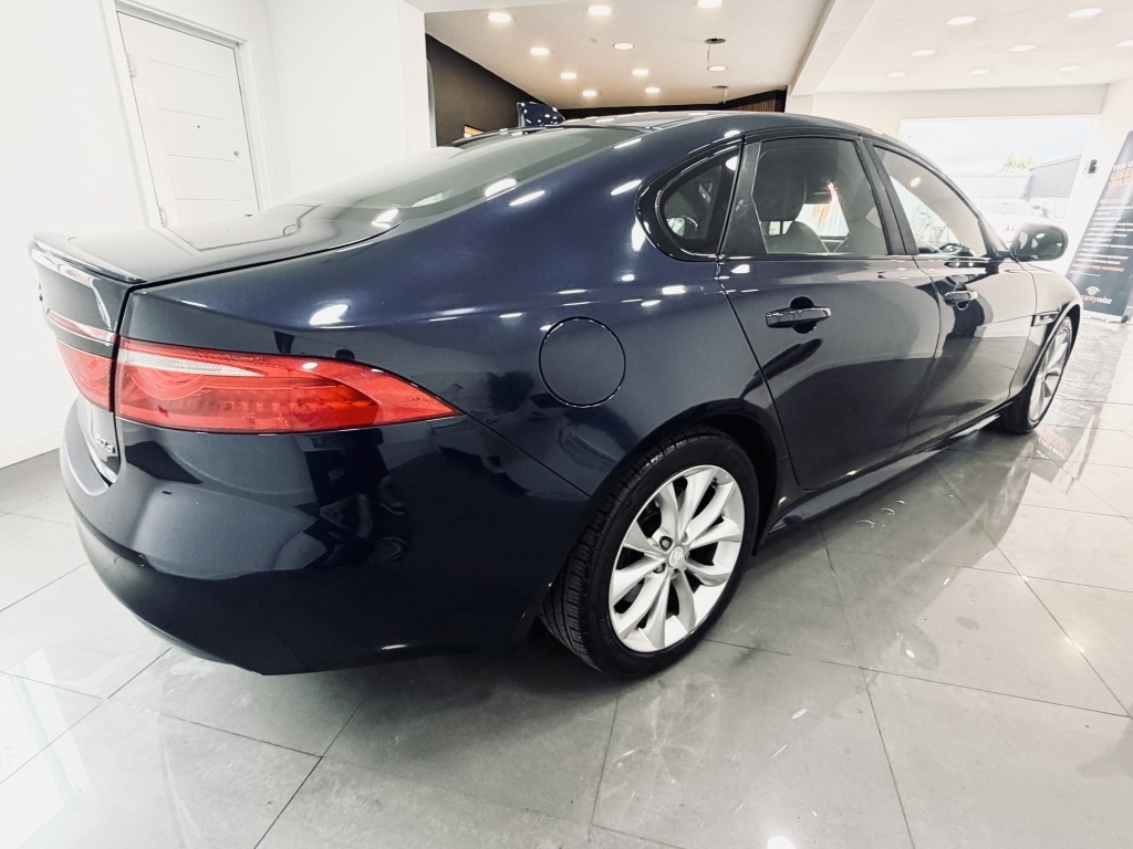 Jaguar XF 2.0 R-sport Blue #4