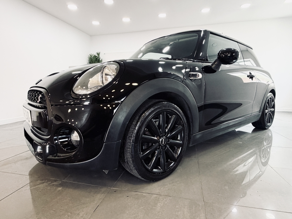 Mini Hatch 2.0 Cooper Sd Black