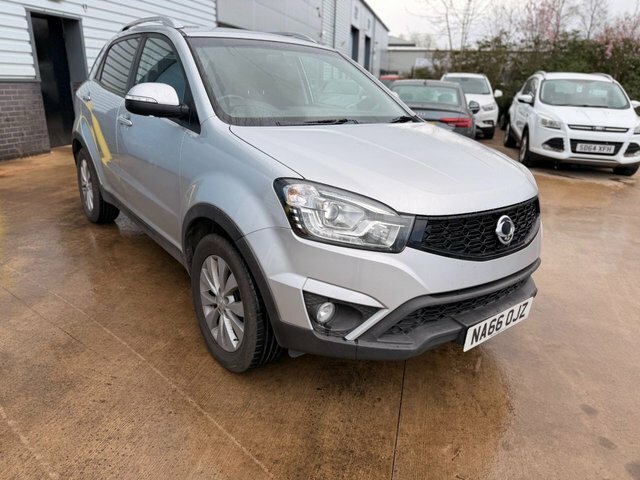 SsangYong Korando 2.2D Ex Suv Euro 6 178 Ps Silver