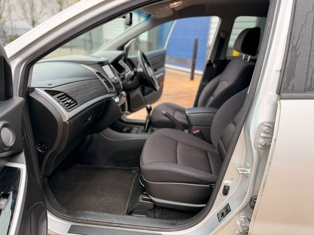 SsangYong Korando 2.2 D Ex Red #16