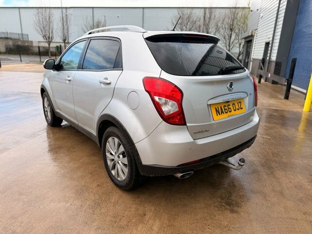 SsangYong Korando 2.2D Ex Suv Euro 6 178 Ps Silver #5