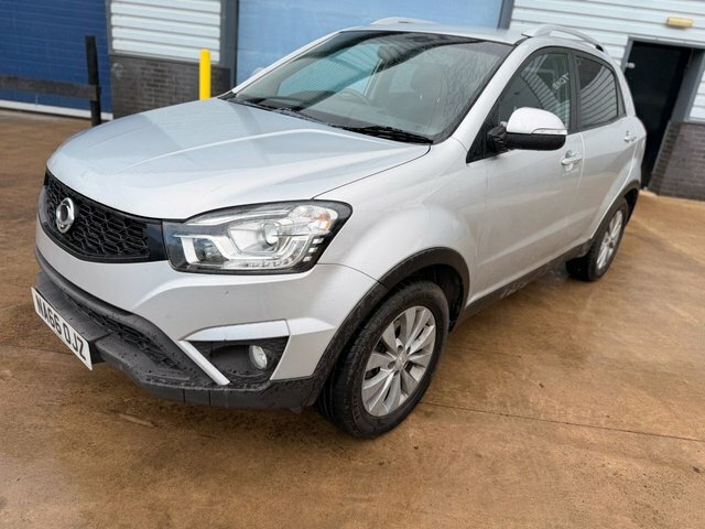 SsangYong Korando 2.2 D Ex Red #10