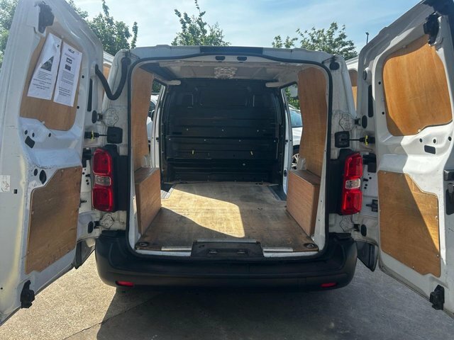 Toyota PROACE Proace Icon Ev White #22