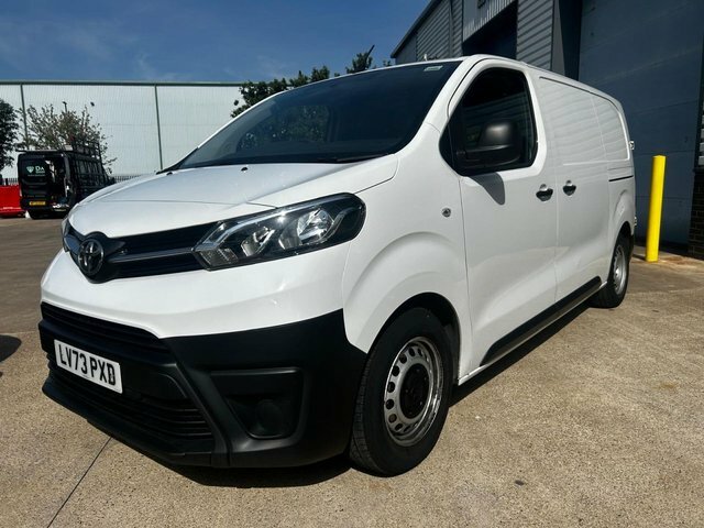 Toyota PROACE 1.5D Active Medium Panel Van 6Dr Mwb White #3