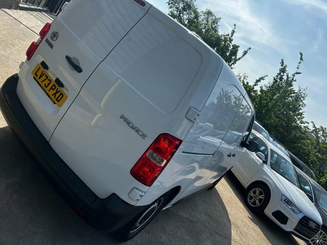 Toyota PROACE Proace Icon Ev White #8